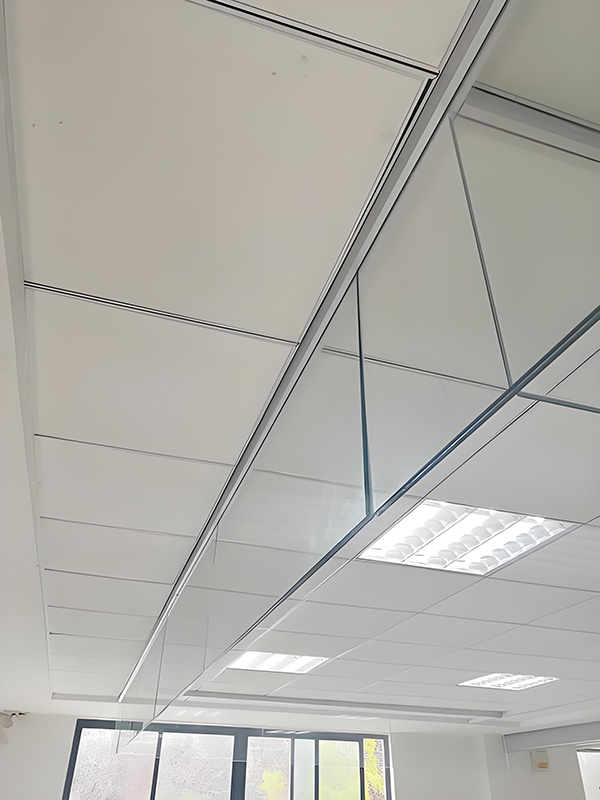 宜君玻璃宜君挡烟垂壁