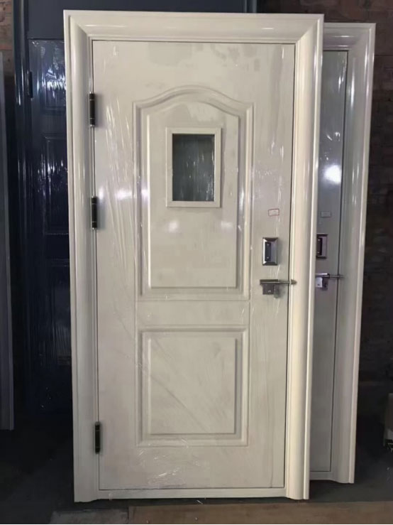 宜君学校教室门