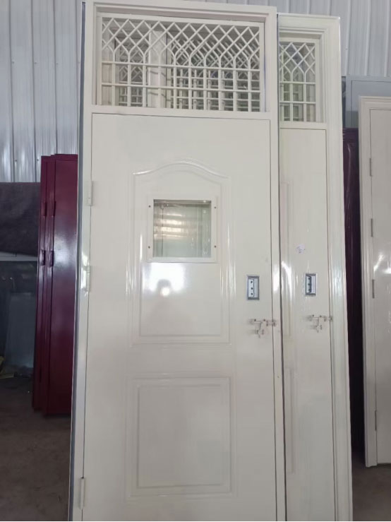 宜君学校教室门