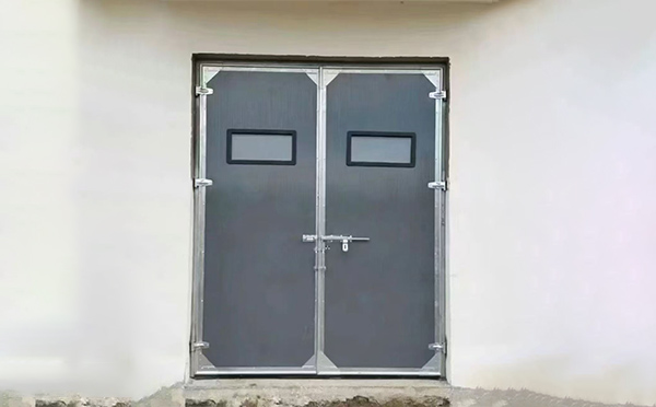 宜君工业门在高温作业区域的运行表现