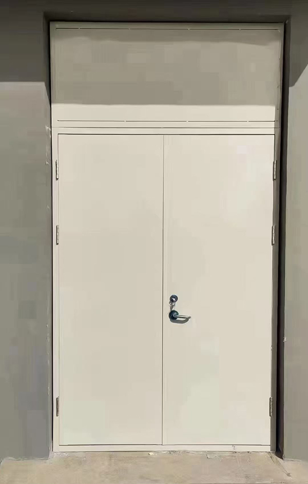 展览馆项目完成大跨度宜君防火门安装